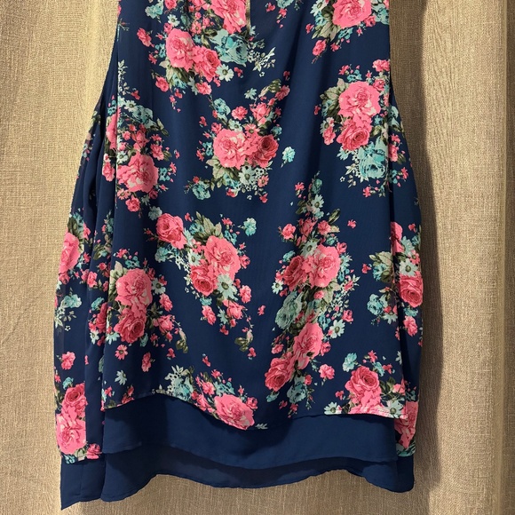 Torrid | Dark Blue Floral Polyester Cami Top | Size 6 - Picture 4 of 9